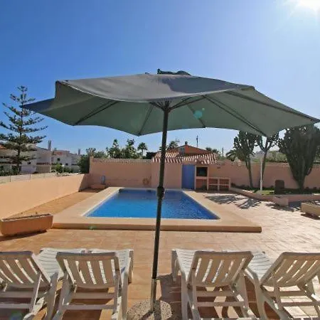 Sleeps 11 With Pool Air Con And Wifi فيلة كاليبي