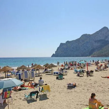 Sleeps 11 With Pool Air Con And Wifi