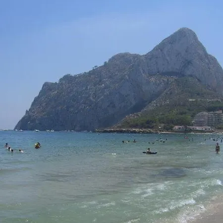 Sleeps 11 With Pool Air Con And Wifi فيلة